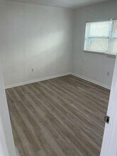 1424 Spring Ln in Clearwater, FL - Building Photo - Building Photo