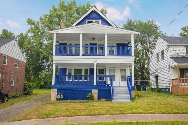 9505 Sandusky Ave in Cleveland, OH - Building Photo - Building Photo