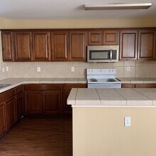 1434 Mission Hills Ln in Dallas, TX - Building Photo - Building Photo