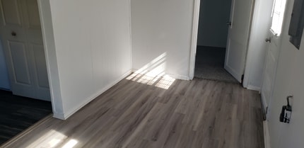 502 Kanawha Ave S in Nitro, WV - Building Photo - Building Photo