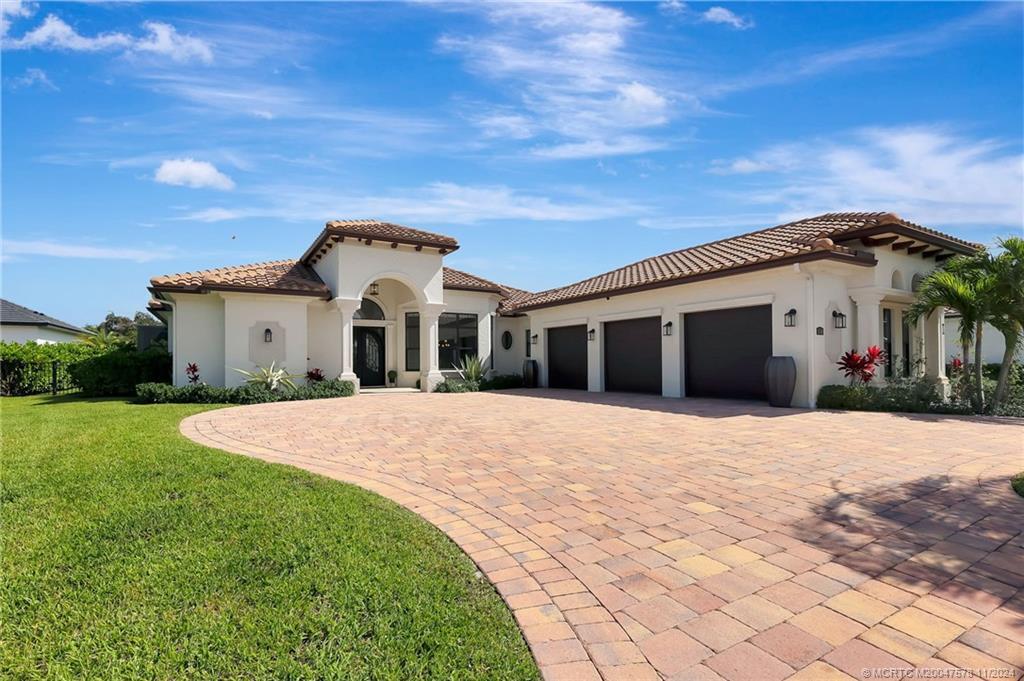 130 SE Fiore Bello in Port St. Lucie, FL - Building Photo