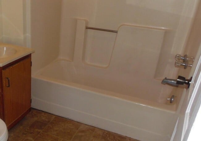 2378 Beech Ave in Buena Vista, VA - Building Photo - Building Photo