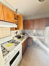 499 Bristol St, Unit 1 in Brooklyn, NY - Foto de edificio - Building Photo