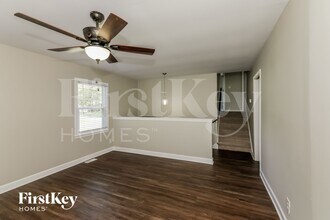 15901 Lawing Ct in Matthews, NC - Foto de edificio - Building Photo