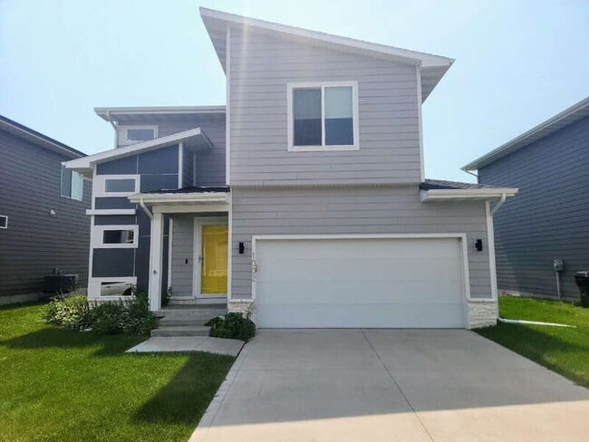 property at 1002 NE 16th St