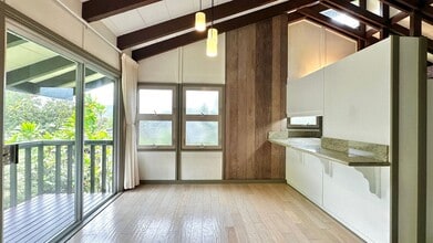 1311 Maleko St in Kailua, HI - Building Photo - Building Photo