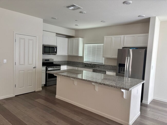 26 Bridgehome Ct in Sacramento, CA - Building Photo - Building Photo