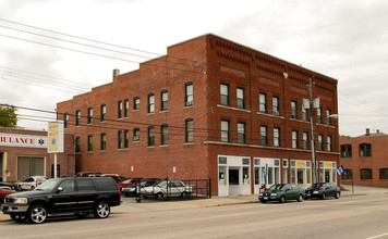 573-581 Bank St in New London, CT - Building Photo - Building Photo