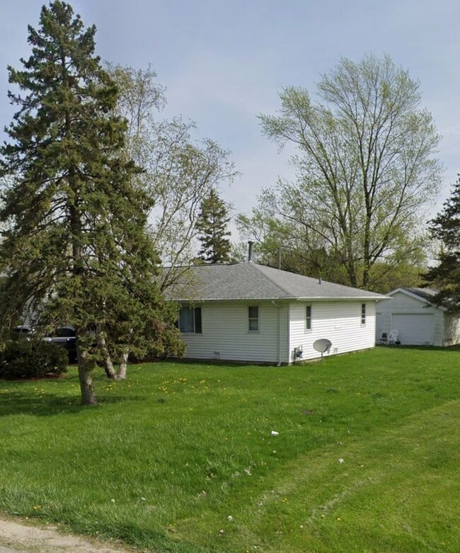 property at 1441 Creek Ave