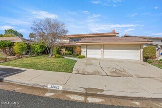 32023 Wallington Ct in Westlake Village, CA - Building Photo - Building Photo