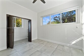 2204 McKinley St in Hollywood, FL - Building Photo - Building Photo