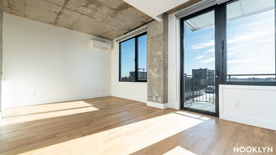 824 E New York Ave, Unit 7d in Brooklyn, NY - Building Photo - Building Photo