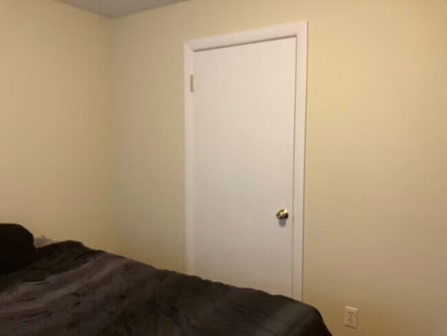64 Lorchris St in Leominster, MA - Building Photo - Building Photo