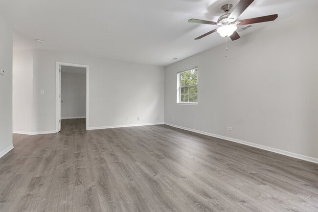 96 Gant Cir in Streamwood, IL - Building Photo - Building Photo