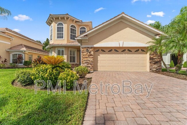 10886 Cory Lake Dr in Tampa, FL - Building Photo - Building Photo