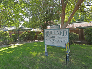 Bullard Gardens in Fresno, CA - Building Photo - Building Photo