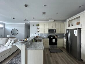 31258 Avenue E in Big Pine Key, FL - Building Photo - Building Photo