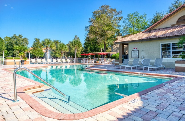 Pebble Creek Apartments At Lake Mary in Lake Mary, FL - Foto de edificio - Building Photo