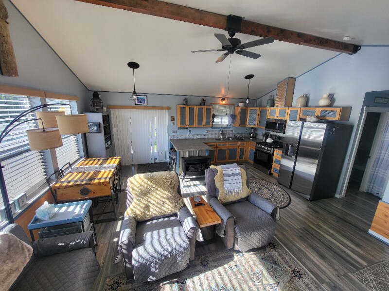 7305 Jackson Rd in Blaine, WA - Building Photo