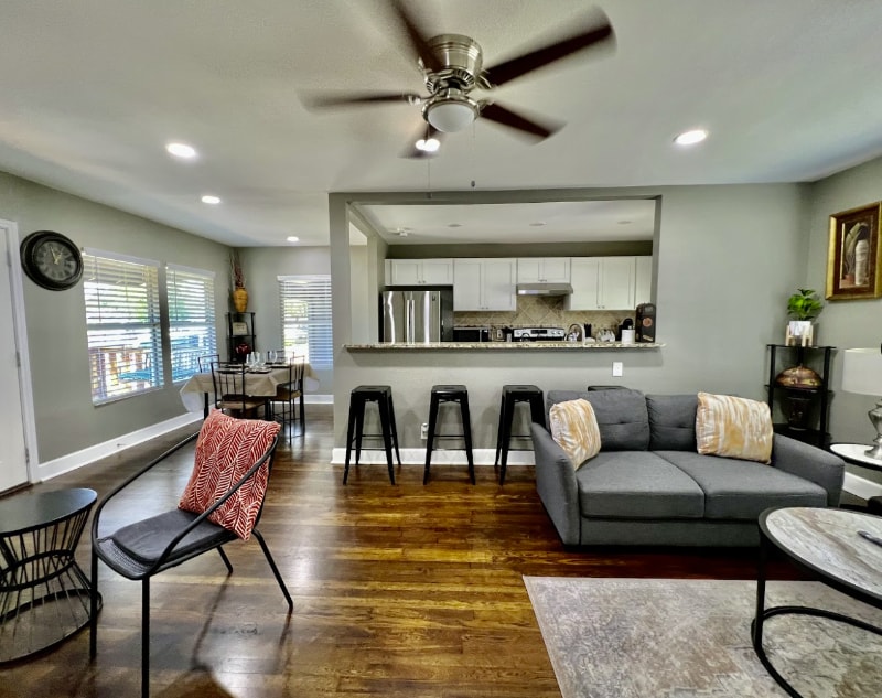 2531 W Mulberry Ave in San Antonio, TX - Building Photo