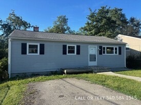 4230 Moomaw Ave NW in Roanoke, VA - Building Photo