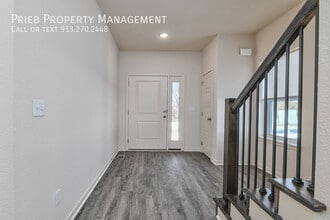 3213 N 103rd Pl in Kansas City, KS - Building Photo - Building Photo