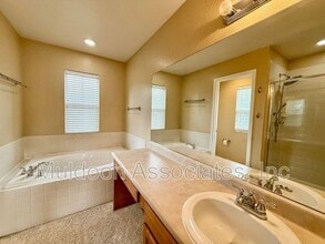 2512 Sierra Springs Dr in Colorado Springs, CO - Building Photo - Building Photo