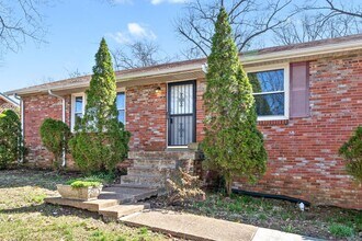 26 Binks Dr in Clarksville, TN - Building Photo - Building Photo