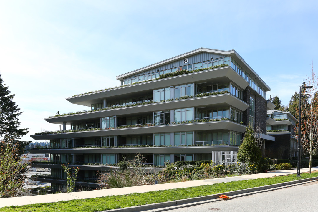 866 Arthur Erickson Pl in West Vancouver, BC - Building Photo