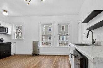 168 Elliot St in Newton, MA - Building Photo - Building Photo