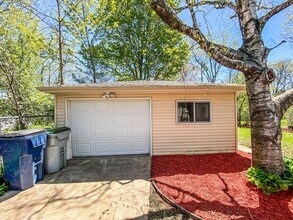 7407 W Sheridan Ave in Milwaukee, WI - Building Photo - Building Photo