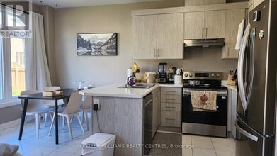 59 Copperhill Hts in Barrie, ON - Building Photo - Building Photo