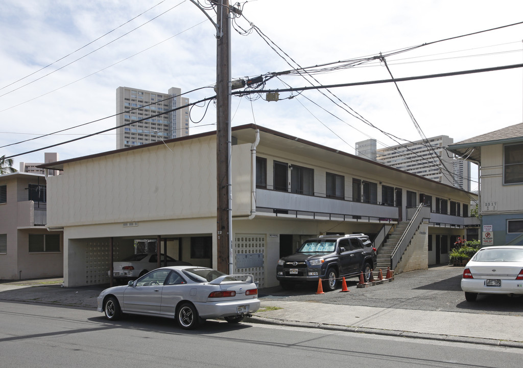 2323 Fern St in Honolulu, HI - Building Photo