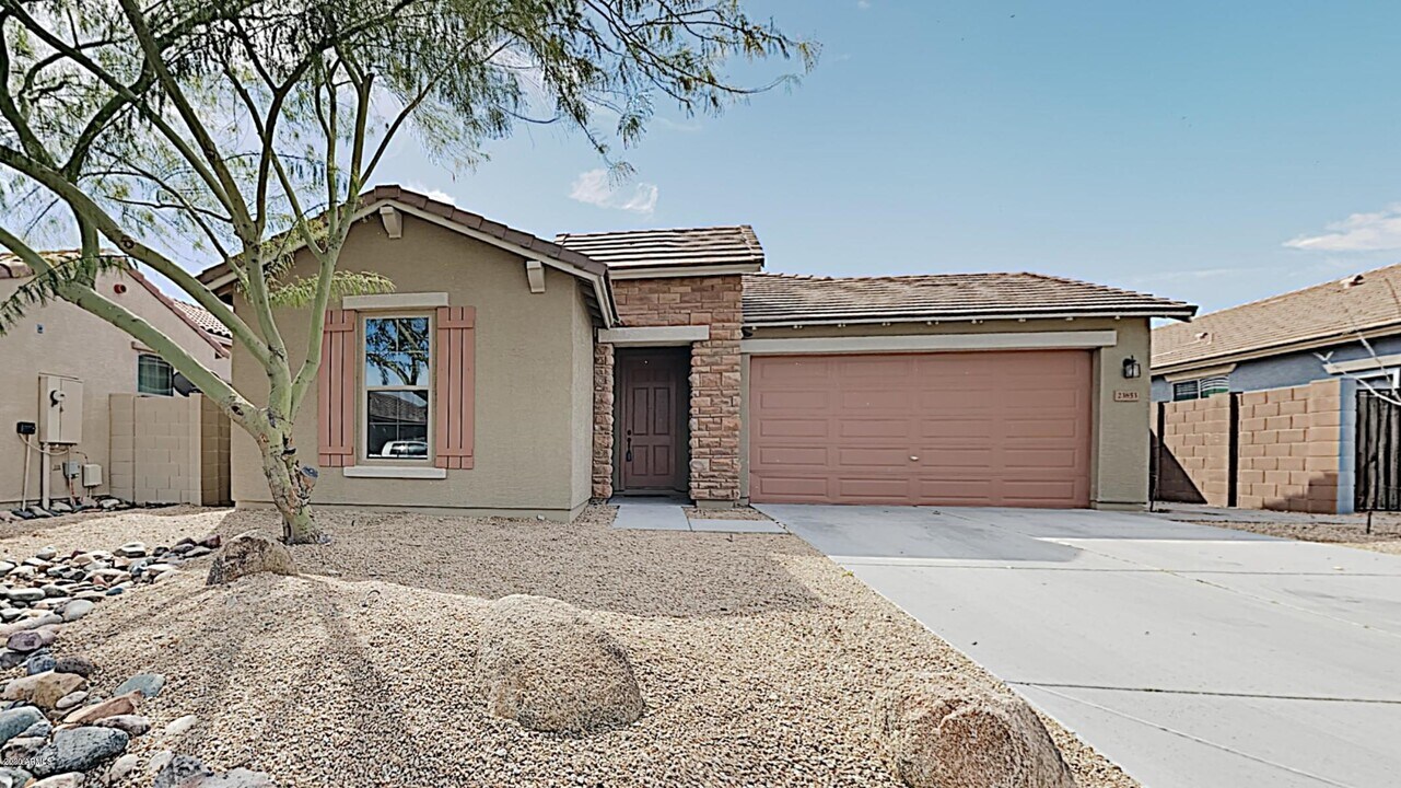 23853 W Hammond Ln in Buckeye, AZ - Building Photo