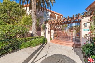 2045 4th St in Santa Monica, CA - Building Photo - Building Photo
