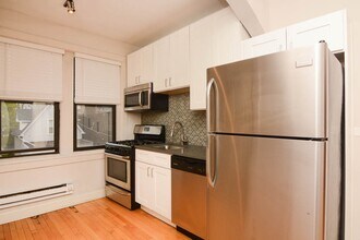 2324 N Rockwell St in Chicago, IL - Building Photo - Building Photo