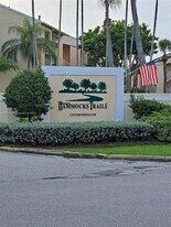 15320 SW 106th Terrace in Miami, FL - Building Photo