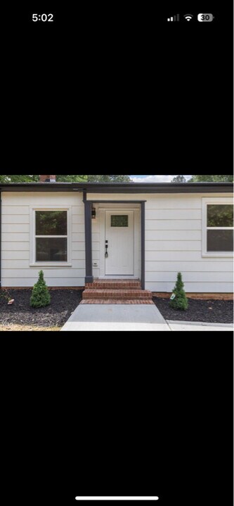 4713 Erwin Rd in Durham, NC - Building Photo