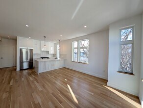 28 South St, Unit 301 in Somerville, MA - Building Photo - Building Photo