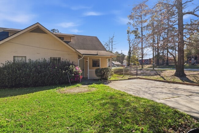 907 Ash St Ext in Springfield, GA - Building Photo - Building Photo