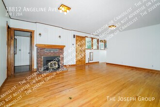 18812 Angeline Ave NE in Suquamish, WA - Building Photo - Building Photo