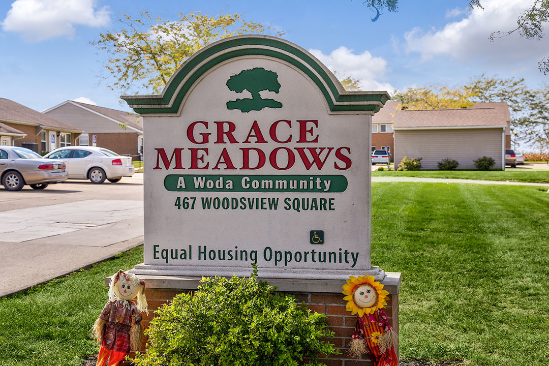 Grace Meadows in Jeffersonville, OH - Building Photo