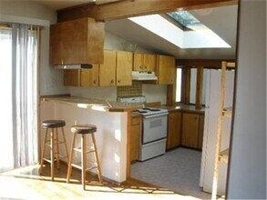 3717 Lincoln Way in Lynnwood, WA - Building Photo - Building Photo