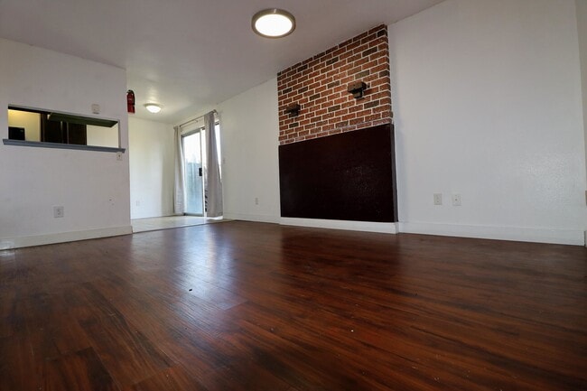 4428 111th St SW, Unit Unit 1 in Lakewood, WA - Foto de edificio - Building Photo