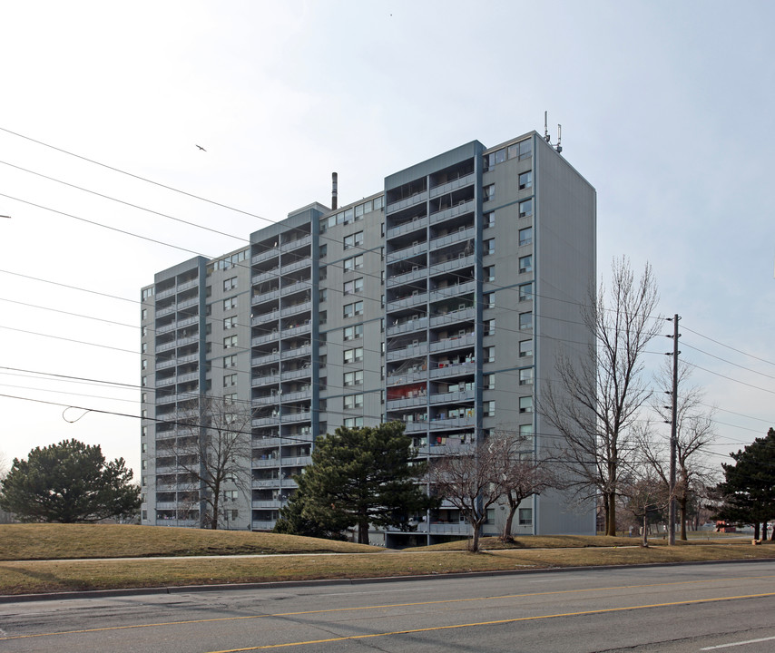 The Brimorton in Toronto, ON - Building Photo