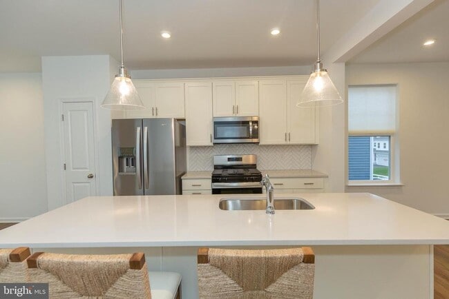 767 Lord Fairfax St in Charles Town, WV - Building Photo - Building Photo