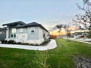 4201 Arques Ave in Round Rock, TX - Building Photo - Building Photo