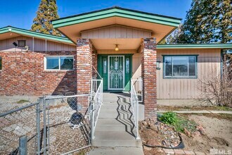 3430 Gwynelle Ct in Sparks, NV - Building Photo - Building Photo
