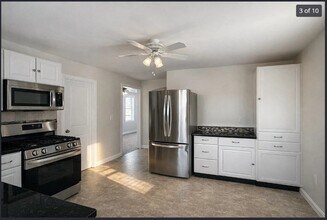 20 Hanson St in Salem, MA - Building Photo - Building Photo