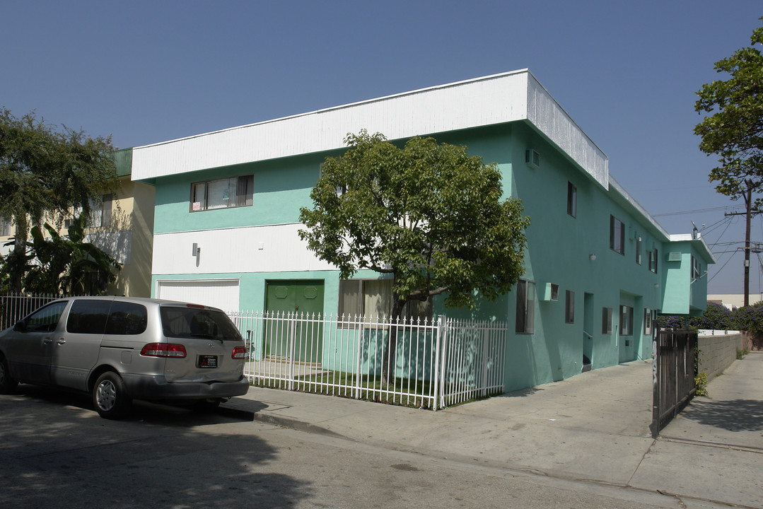 636 N St Andrews Pl in Los Angeles, CA - Building Photo